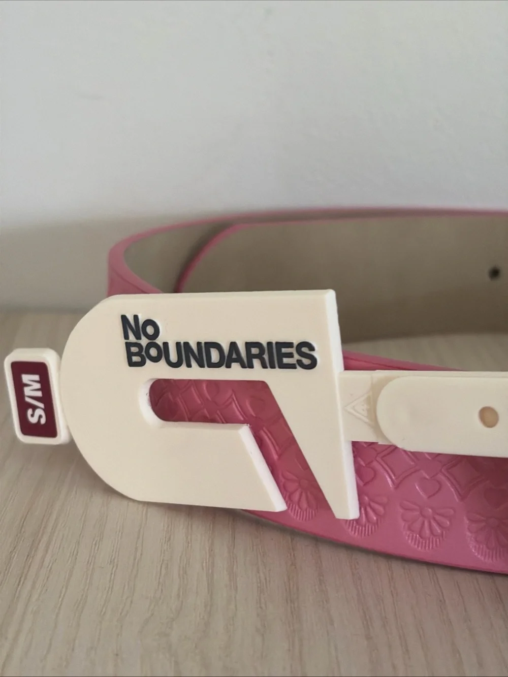 No Boundaries New! Pink Belt with Ornate Antique Silver Oval Buckle